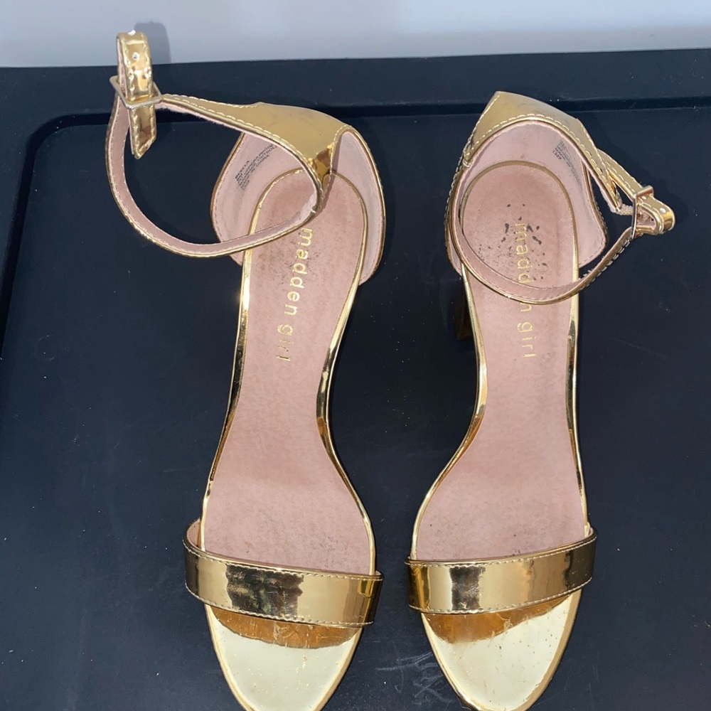 Gold Madden Girl Shoes Women’s Size 8